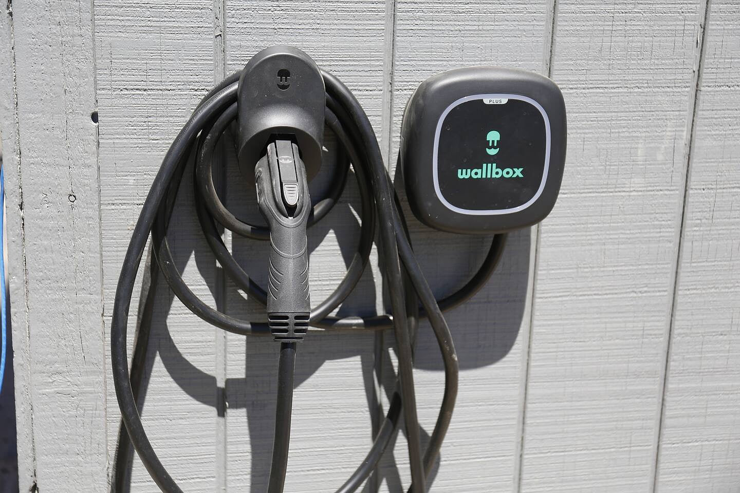 Charging available.  Please inquire!