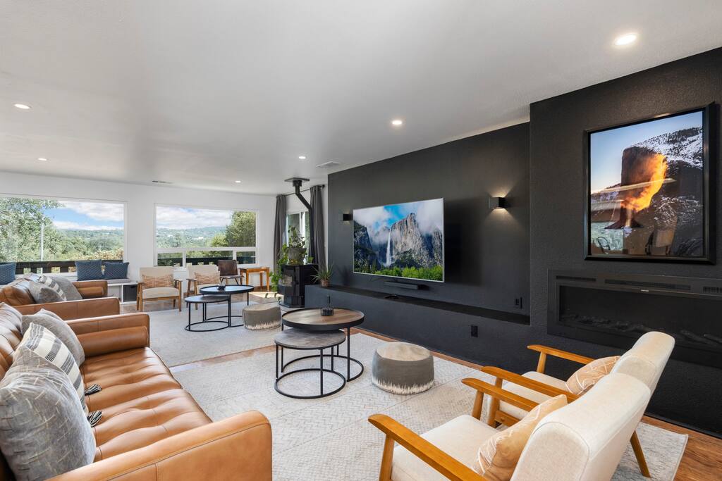 bom-sleeps-22-or-gamerm-or-badger-pass-or-karaoke!/