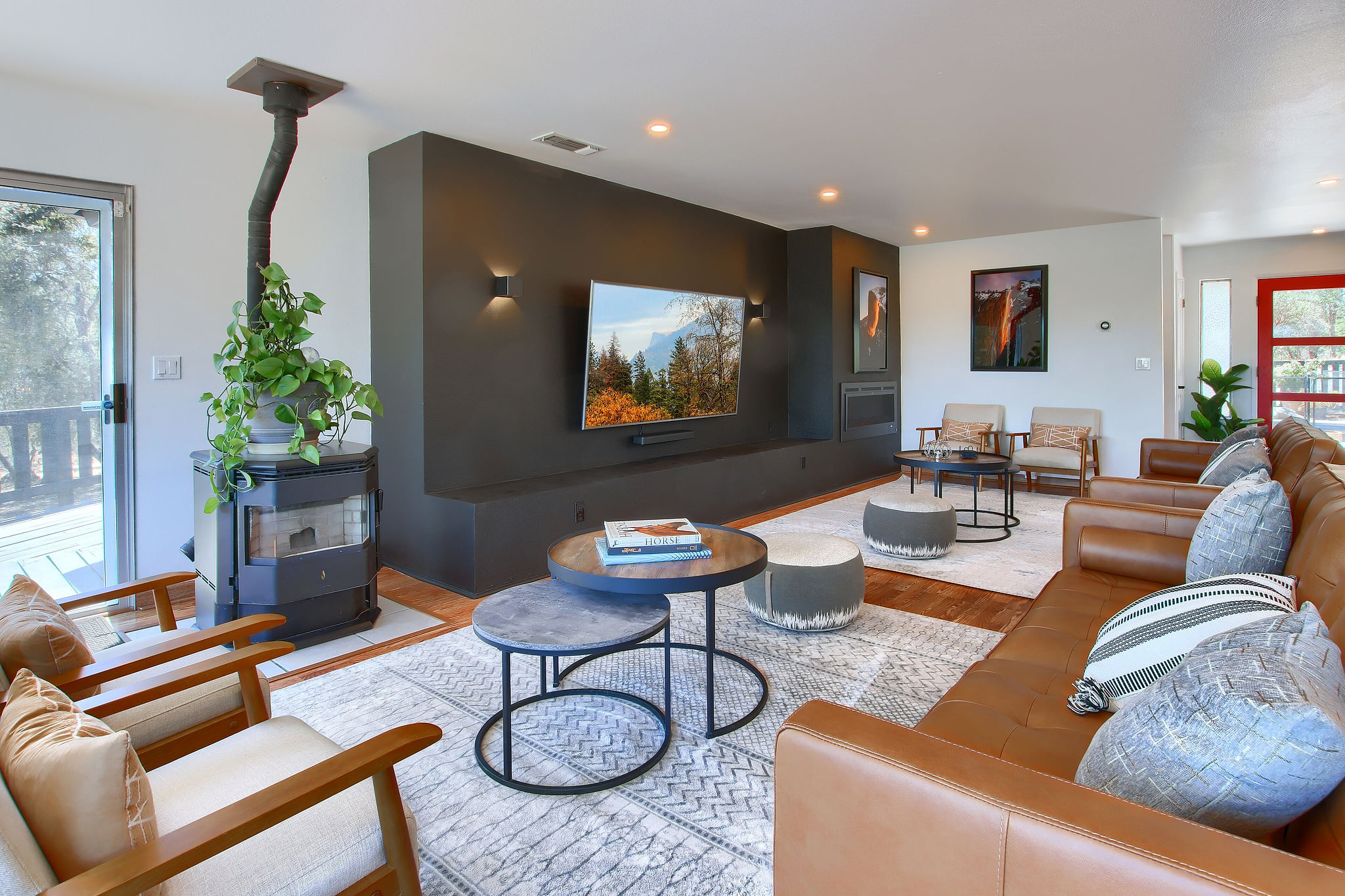 Relax and gather the family | New Furniture | New Smart TV