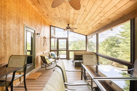 Family cottage 1/2 hr to Asheville, Hot Tub&Views!