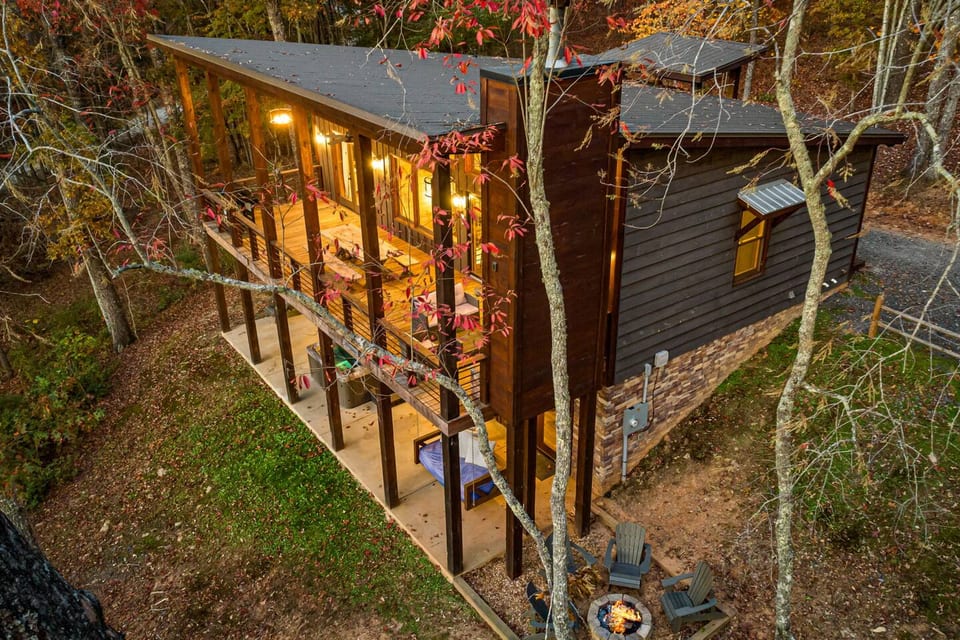 Chardonnay Chalet - Mineral Bluff
