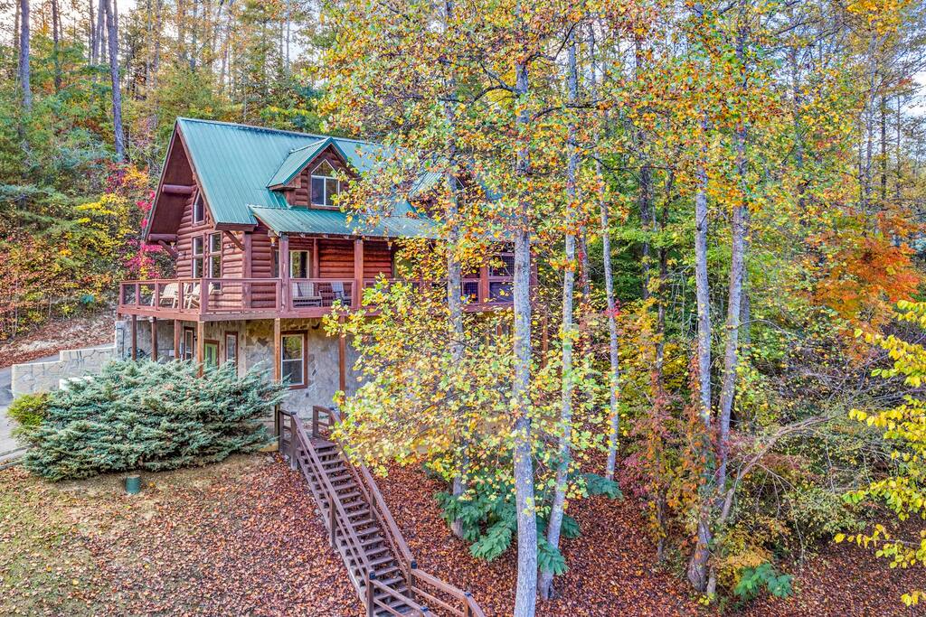 Nestled right off Walden's Creek Rd in the heart of Wears Valley.