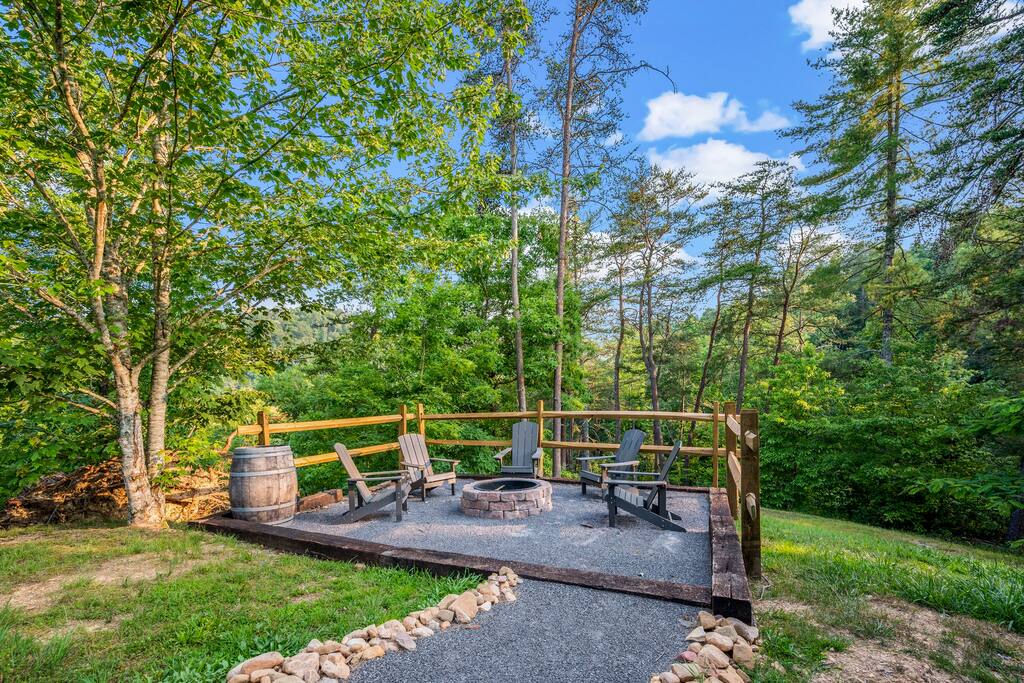 Did someone say firepit? Take the evening outside as you relax with a drink at our brand new firepit.