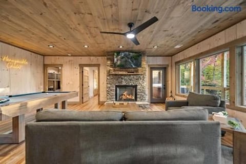 Honeysuckle Chalet
