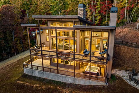 Honeysuckle Chalet