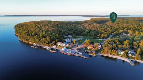 Pet-Friendly, Cozy Cottage in Northern Door County image 3