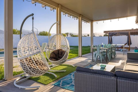 AMAZING*POOL*Hot tub*PingPong*Arcade*DesertHaven*