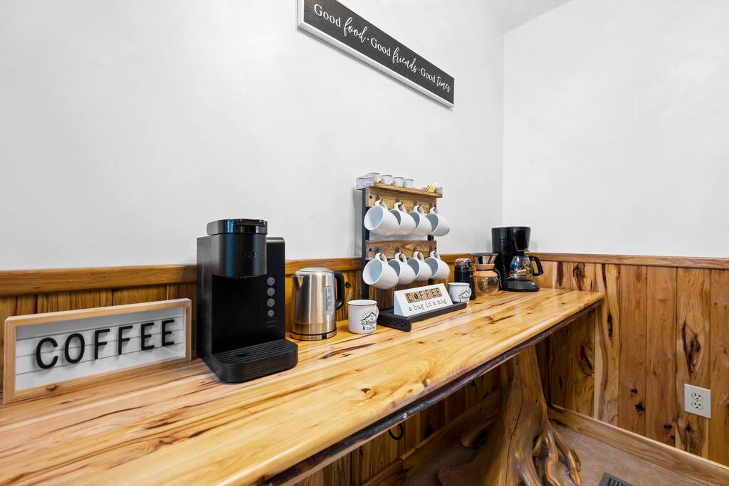 Coffee & Tea Bar Includes Pour Over, Electric Kettle, Coffee Maker, Keurig, and Starter Pack of K Cups - Try Black Rifle Coffee Company in Pigeon Forge or Honeybee Coffee in Sevierville.
Coffee & Tea Bar Includes Pour Over, Electric Kettle, Coffee Maker, Keurig, and Starter Pack of K Cups - Try Black Rifle Coffee Company in Pigeon Forge or Honeybee Coffee in Sevierville.
- Prime Location 2x King Beds PoolTable Shuffleboard - Sevierville