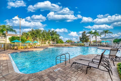Windsor Palms Townhouse 8123