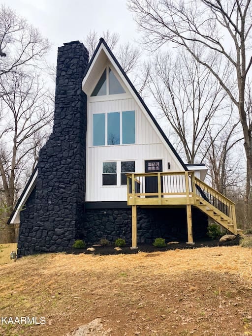 SoKno Custom Luxury | Escapada A-Frame - Knoxville