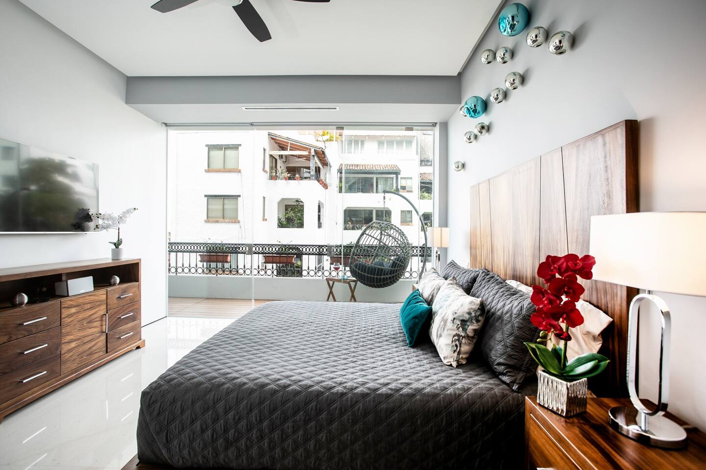 Master Bedroom has a Smart TV and great views outside.