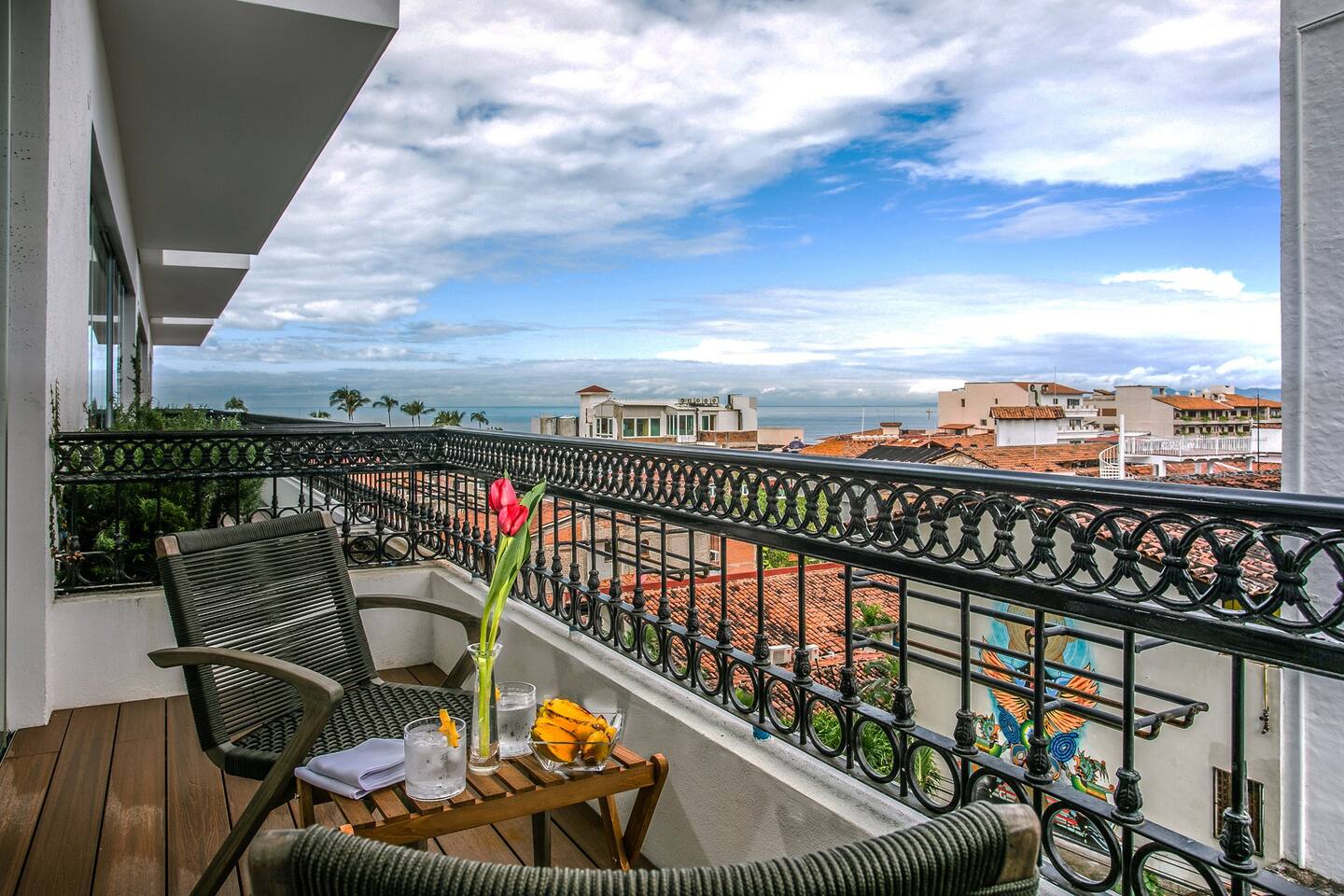 Enjoy your morning coffee or a drink on the balcony.