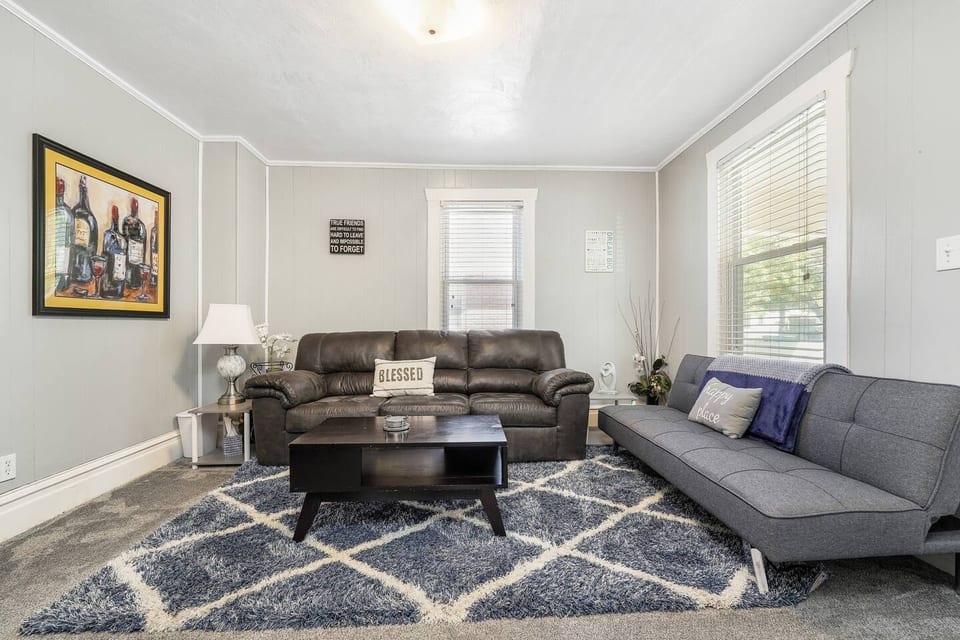Cutest Nibley Park Bungalow - Salt Lake City