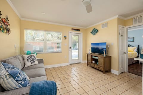 Beautiful 1BR Condo only steps to the water & fun! image 55