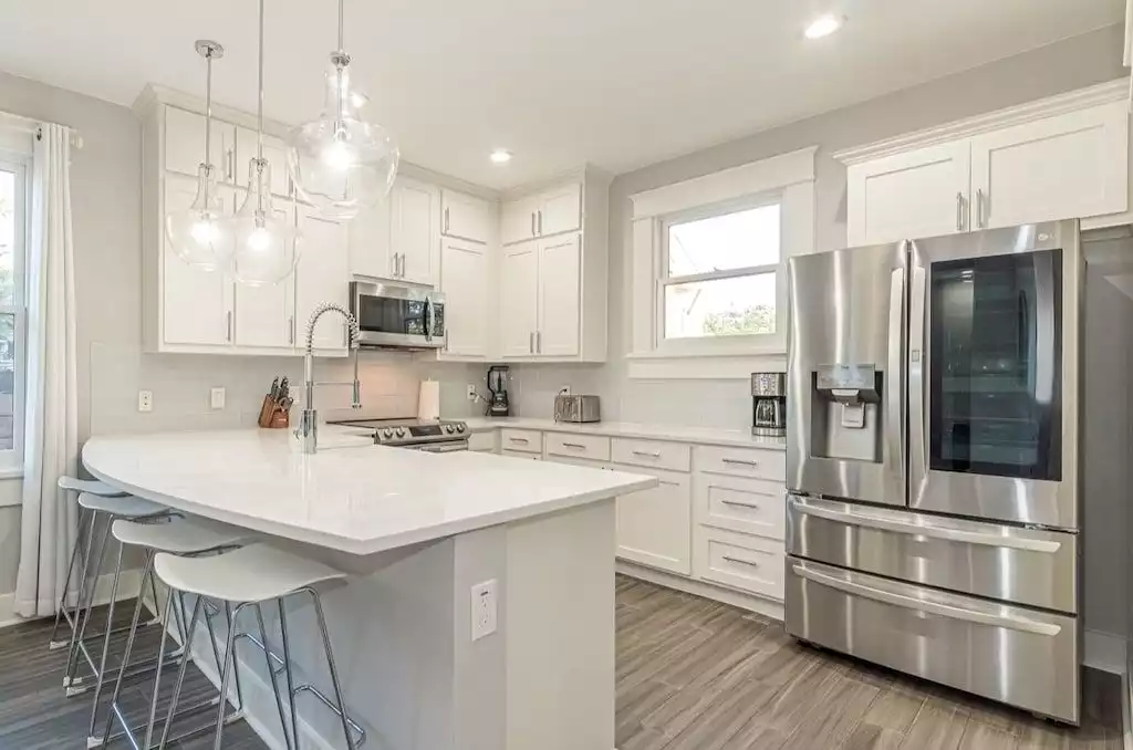 Modern Downtown retreat by the Convention Center