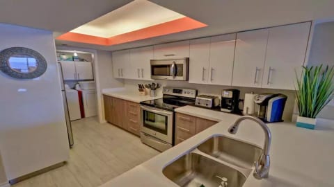 Ocean Vista Towers #1105