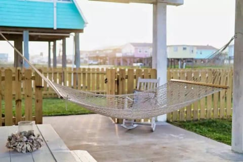 Serenity Sol ※ Surfside Charmer Near Beach & Jetty