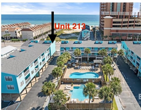 Our condo has a perfect unobstructed view of the Gulf!  Watch the dolphins from the balcony’ 