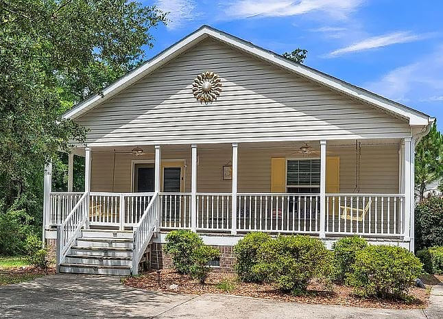 Welcome to Oak Island Brightside!