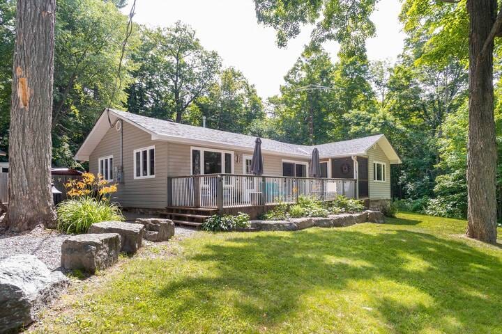 Sandy Lake Hideaway - Buckhorn