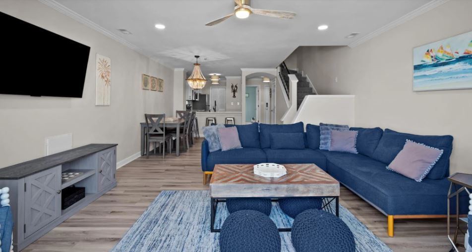 oceanfront-escape-pool-hot-tub-onsite-dining/