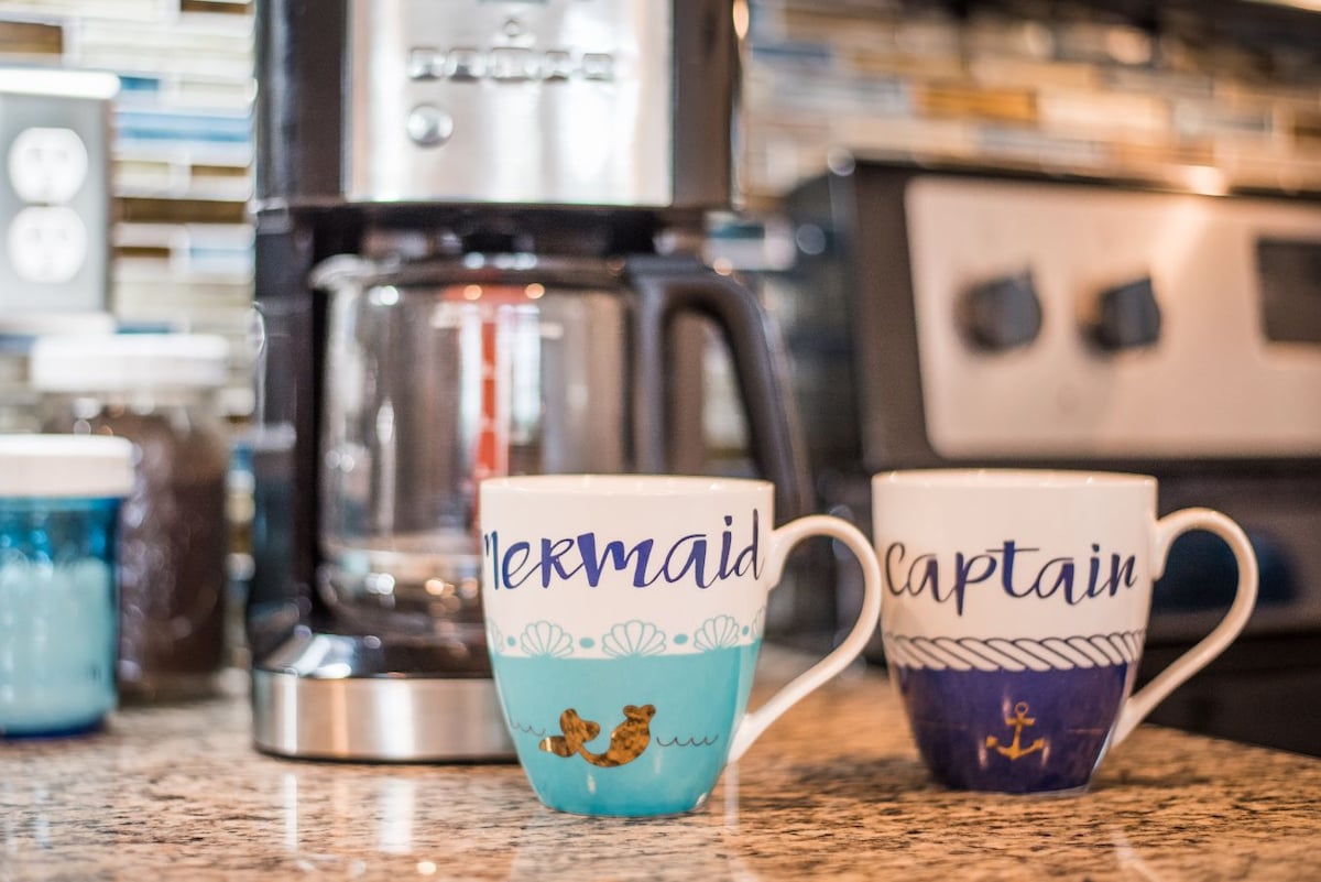 1-br-beach-king-bed-hot-tub-jetted-tub/