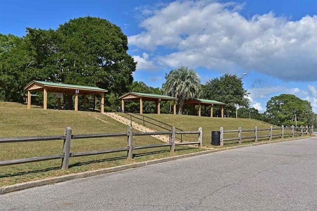 Bayview Park Picnic Area - Calypso House- East Hill -9 Miles from the Beach! - Pensacola