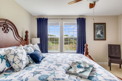 The king size bed in the primary bedroom has quality linens and is very comfortable!