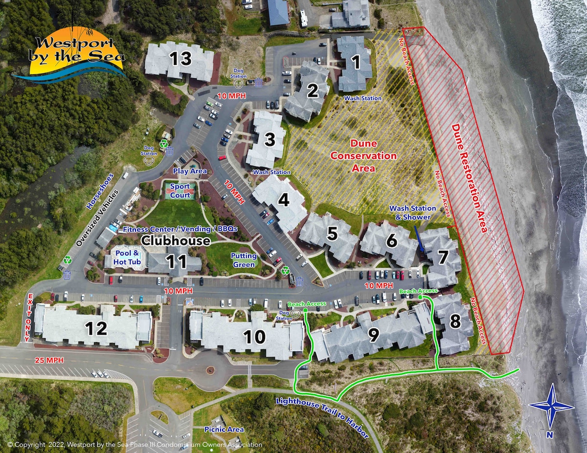 spacious-2-br-beach-king-bed-hot-tub/