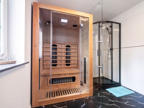 Country House Premium