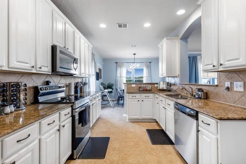 Fully Stocked Kitchen