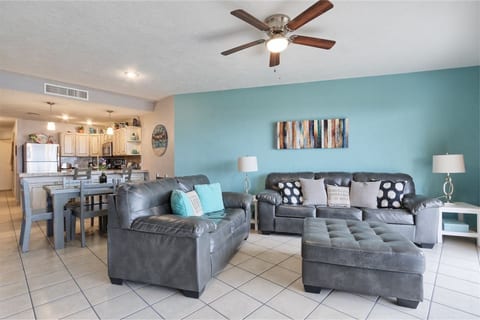 Sonoran Spa W107, 2BR/2BA Ground Floor Beach Front