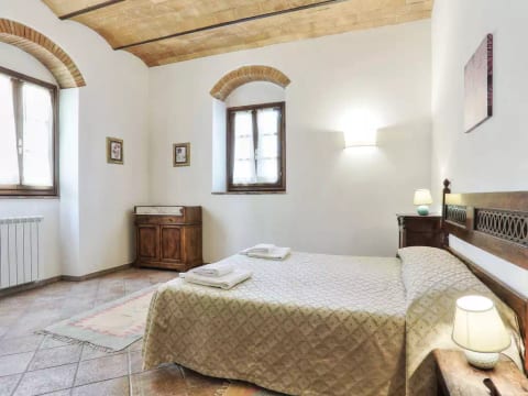 Chiantishire retreat