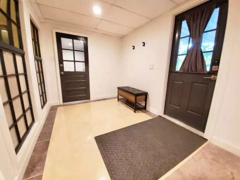 The Hidden Gem | Cozy 1BR Near I-24