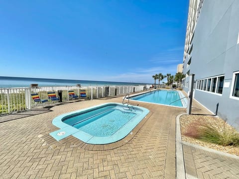 Ocean Reef Hot tub & Pool
