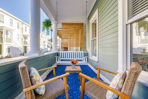 ⭐Southern Charmer•Historic Downtown•Private Porch⭐