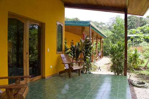 Caribbean Sweet House - 2 min walk from the beach!