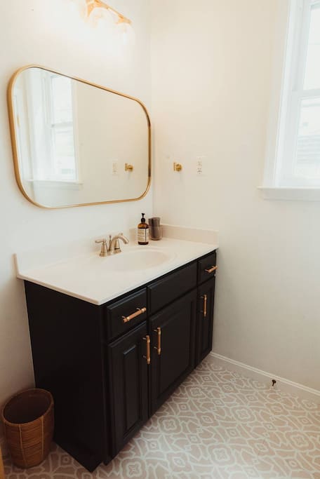 Master Bathroom- plenty of room for all your toiletries.