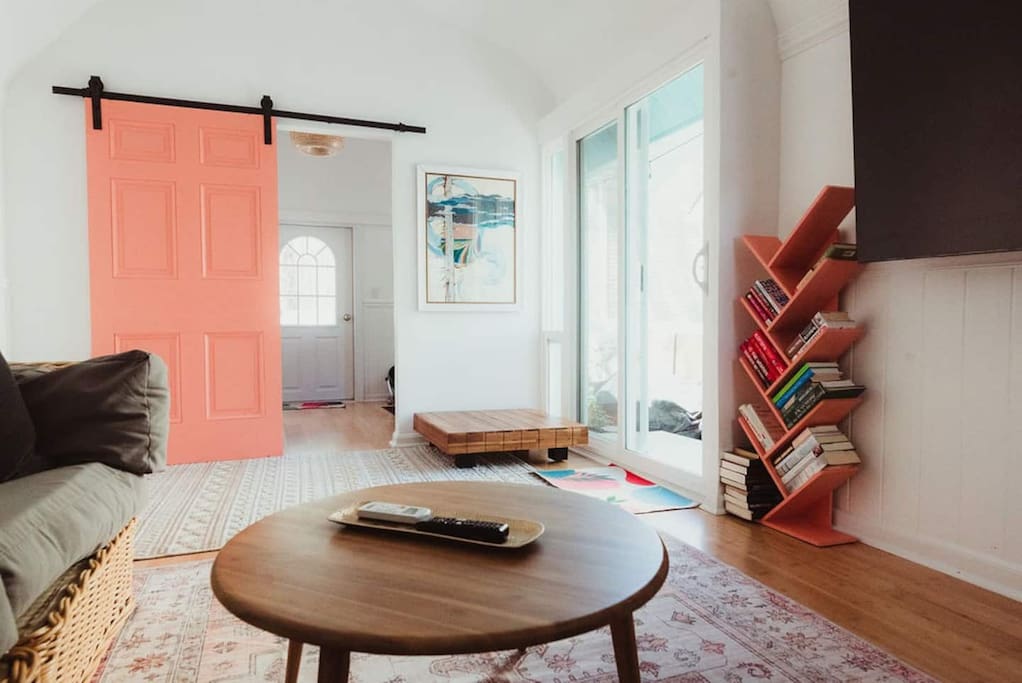 The shed has an enormous TV, vintage bike that you can borrow, and yoga mats. 