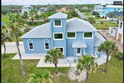 Luxury Ocean Blue beach house- 3 bed room