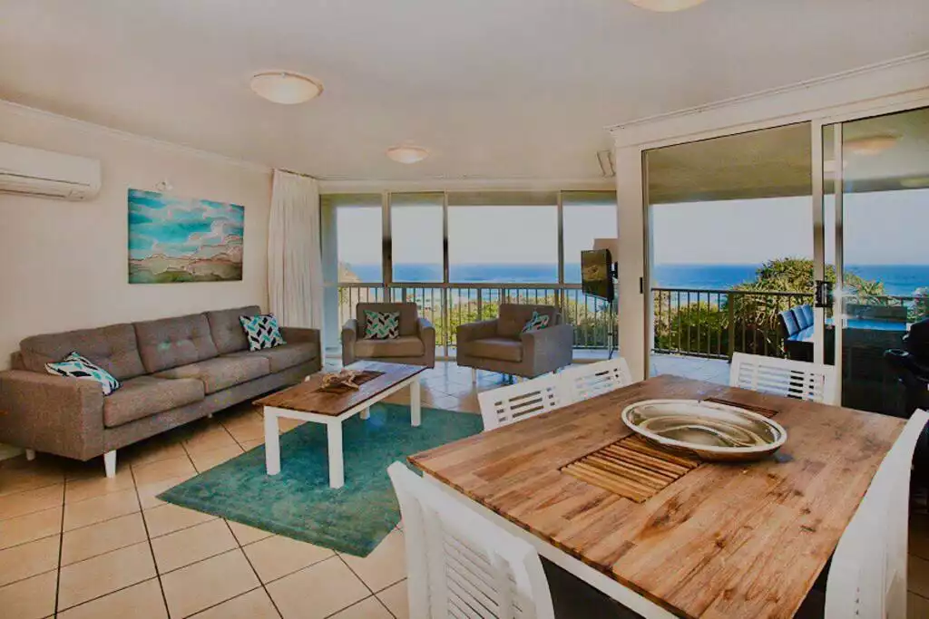 million-view-watch-whales-from-comfort-of-home/