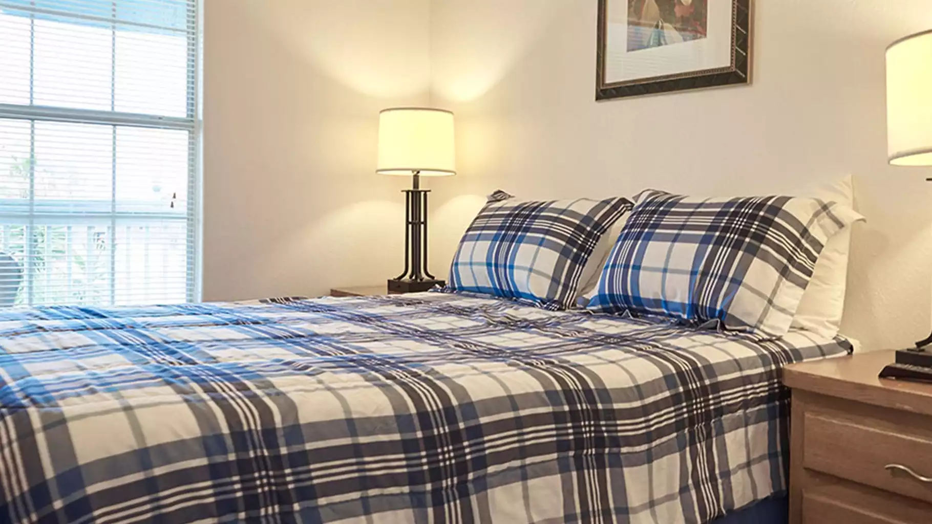 Queen size bed in Bedroom #2 - Casa Malbec A - South Padre Island