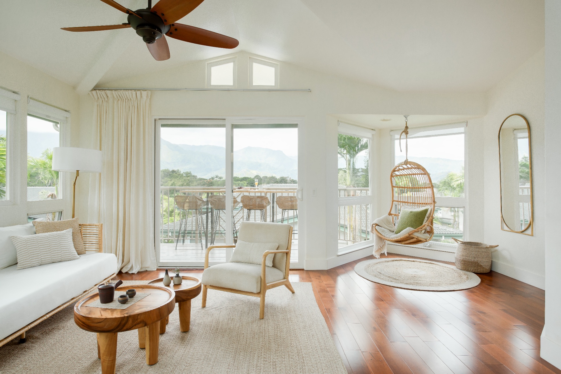 Mountain Waterfall Views, 3BR "Makana Breeze" 