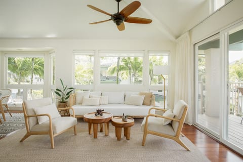 Mountain Waterfall Views, 3BR "Makana Breeze" 