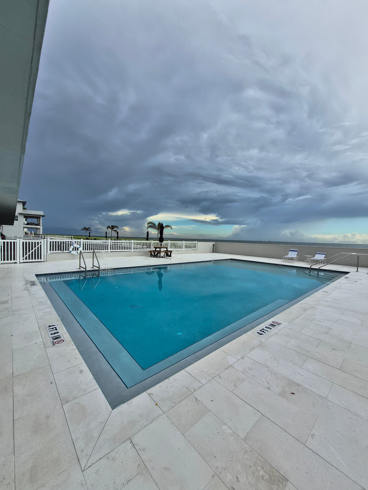 Funshine Sunset Beach - Steps from the beach!!