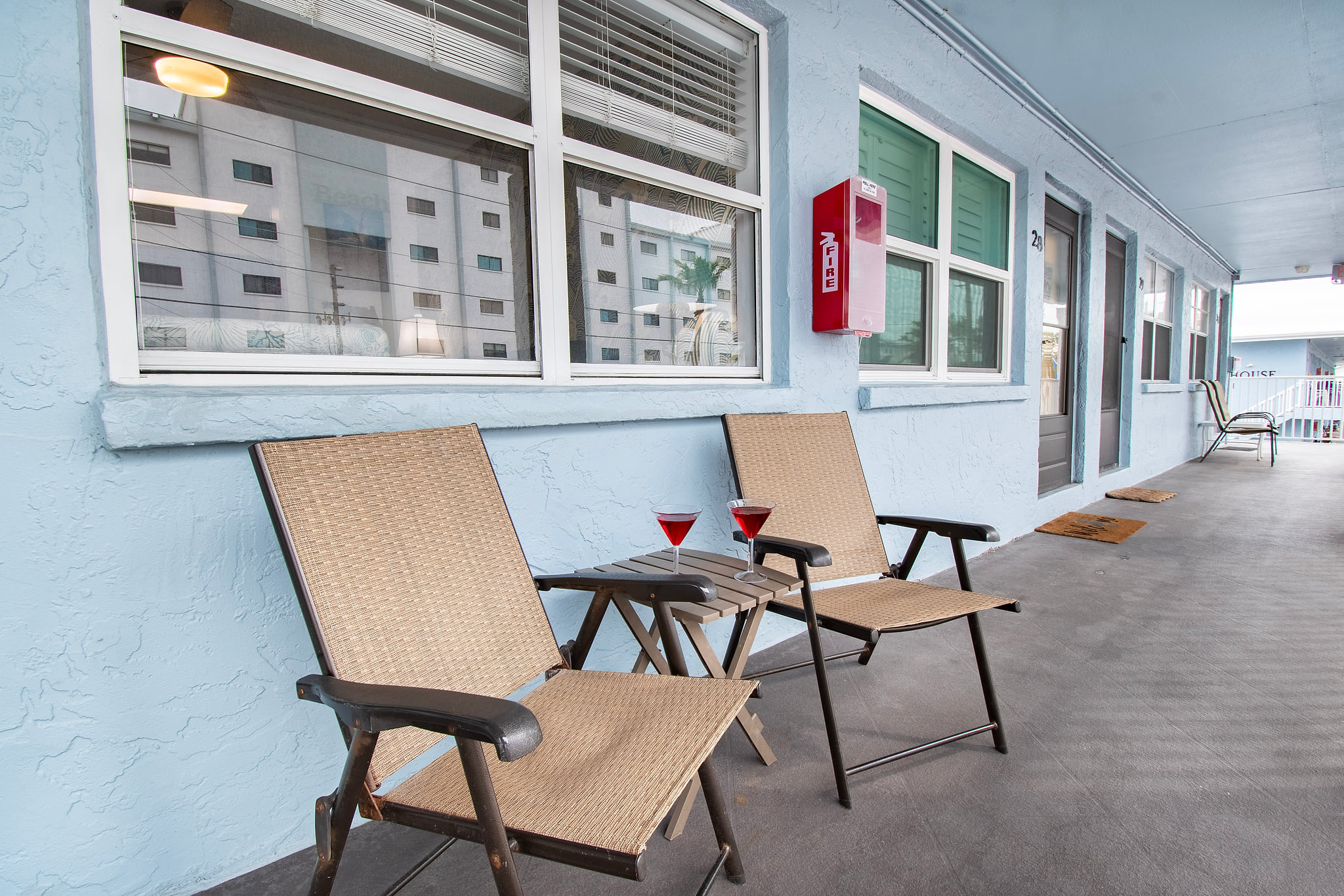 Funshine Sunset Beach - Steps from the beach!!