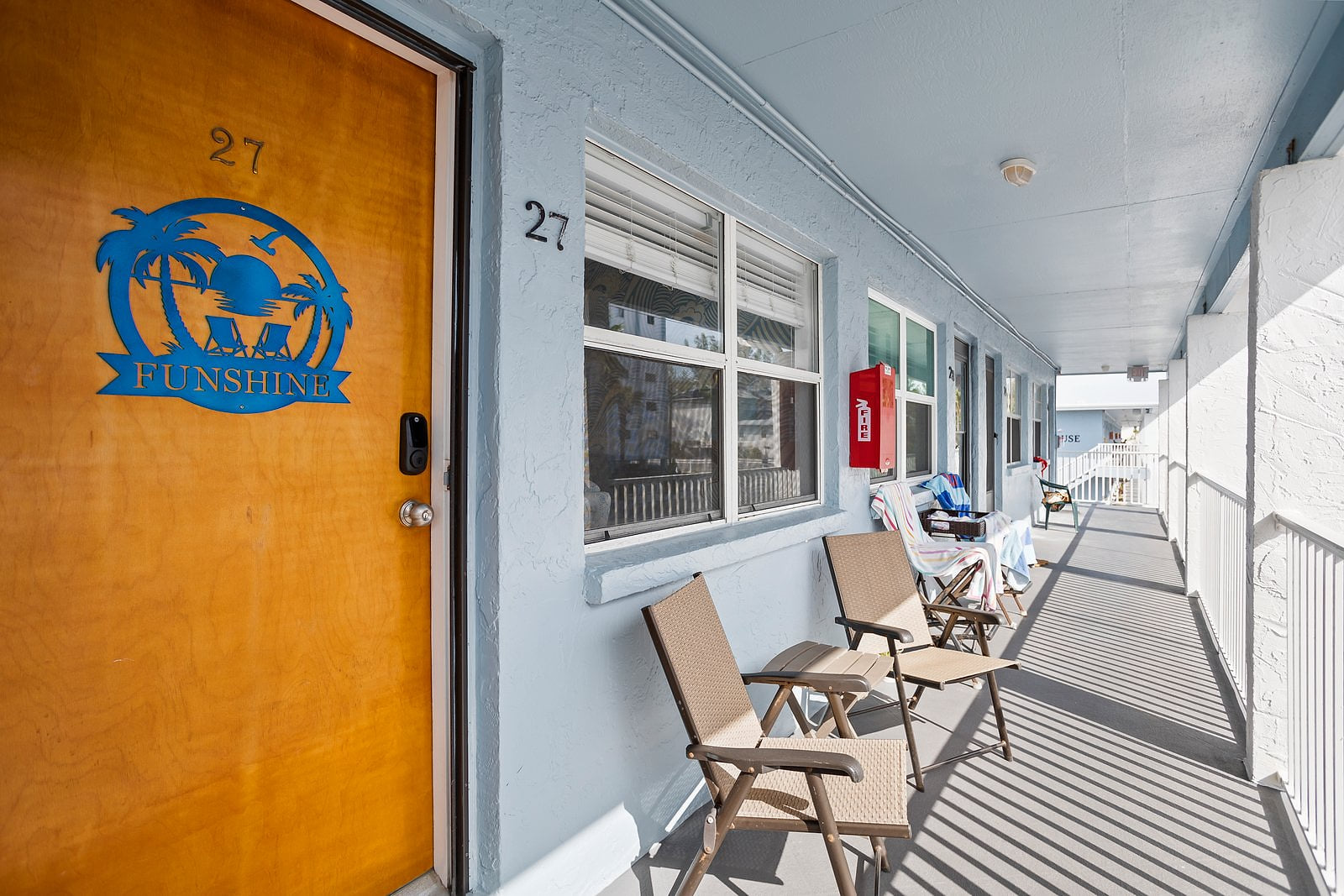 Funshine Sunset Beach - Steps from the beach!!