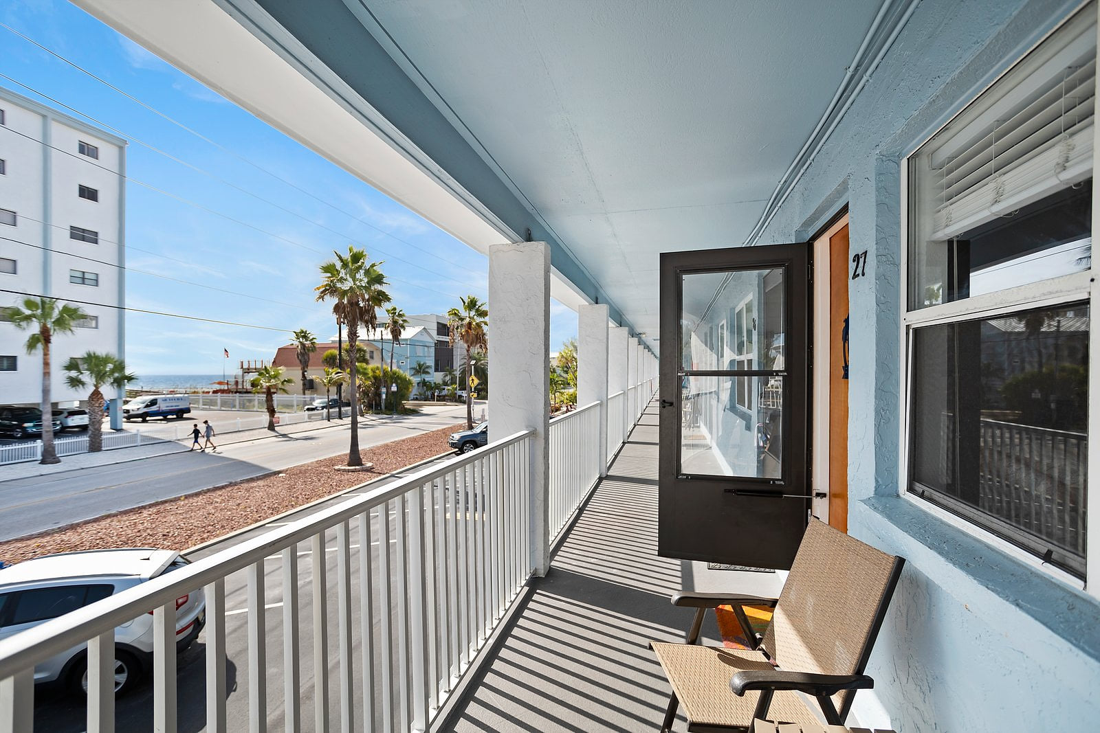 Funshine Sunset Beach - Steps from the beach!!
