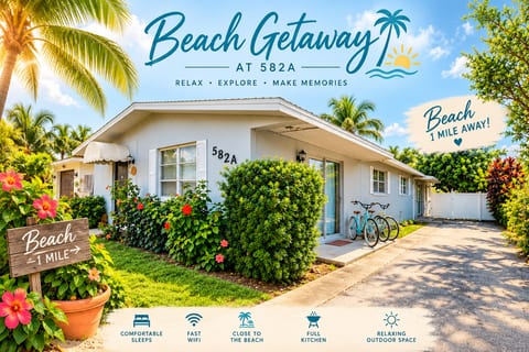 BEACHSIDE GETAWAY *FENCED AREA*-Walk/Bike to beach