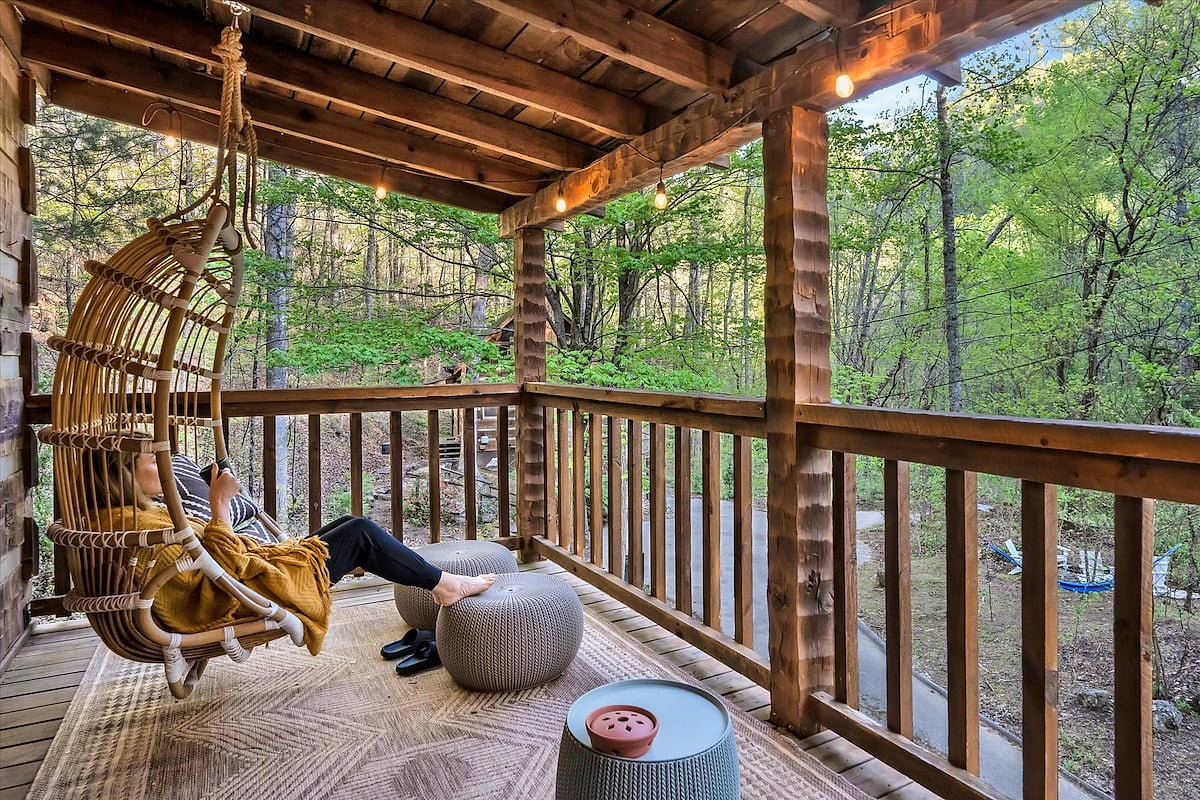 Boho Chic✴HOT TUB✴ Designer Cabin☀︎FOX BLUFF CREEK image 88